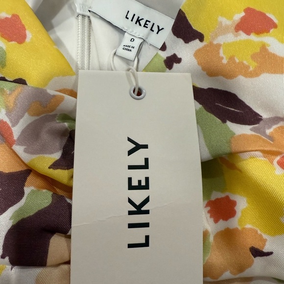 Likely Patricia Floral Print Pleated Puff
Sleeve Midi Dress Size 0 - Picture 4 of 7